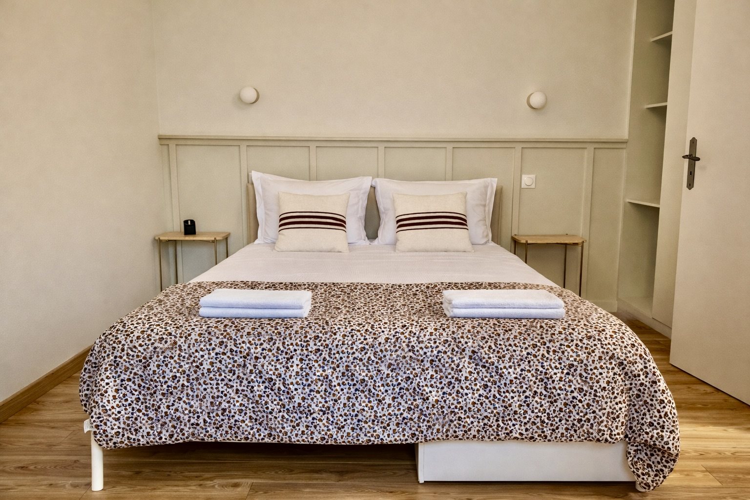 La Baie, la chambre